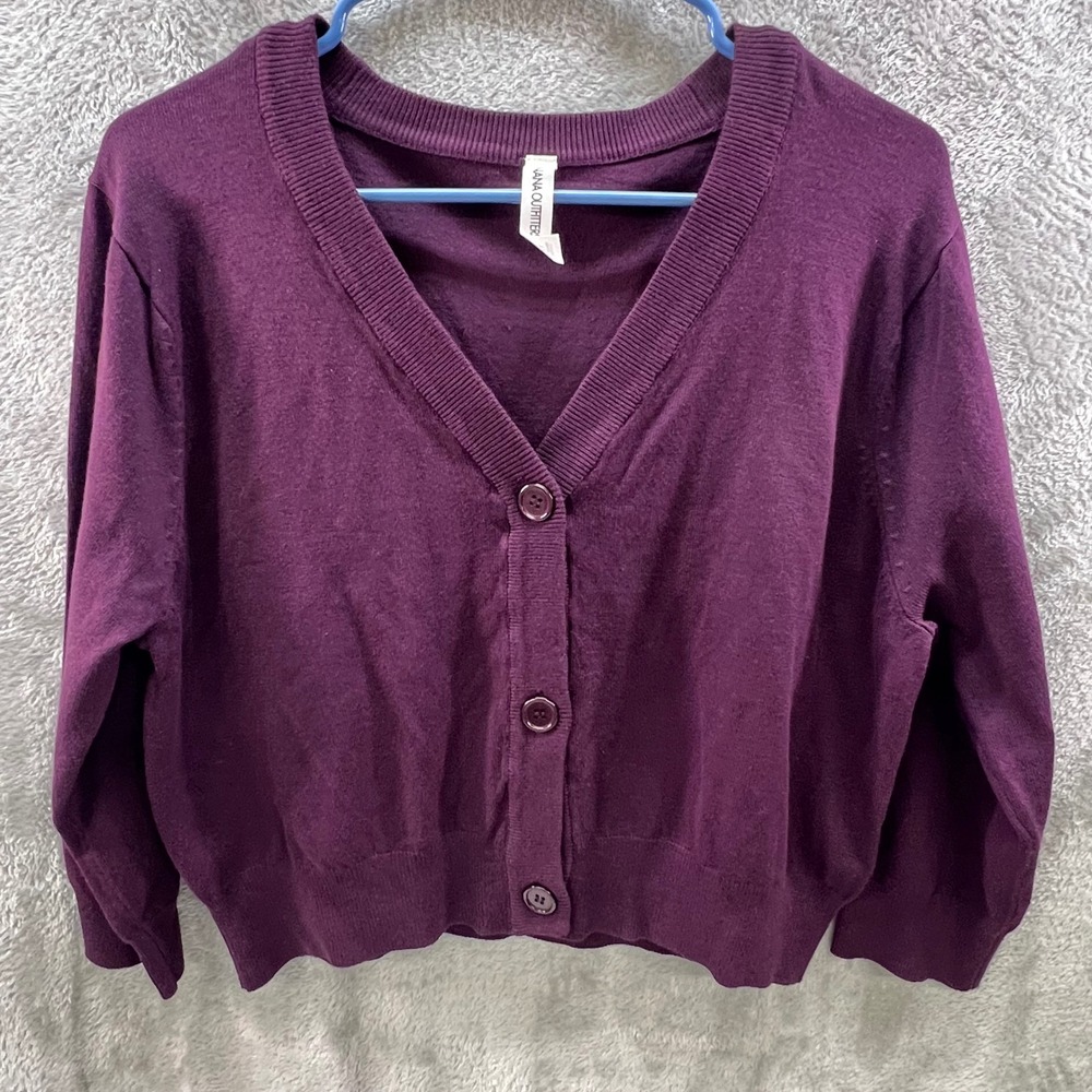 Zenana Outfitters 1X Purple V-Neck Button Front‎ Cardigan Layering Spring Fall